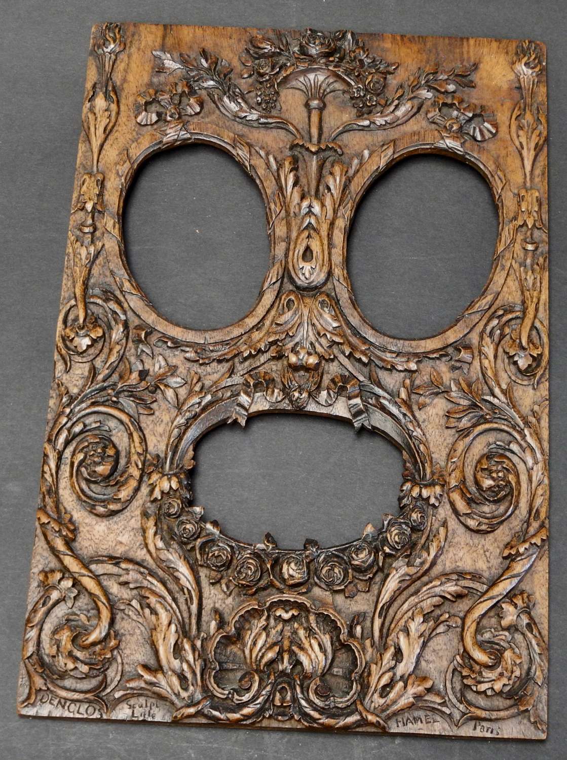 Carved Dark-wood Picture Frame - Sculpted mid 1800s for Hamel of Paris