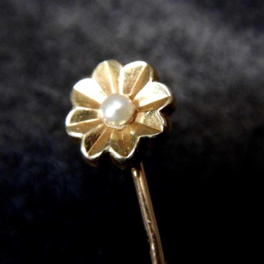 French Gold Pin - Delicate Gold Flower Head with Seed Pearl Centre