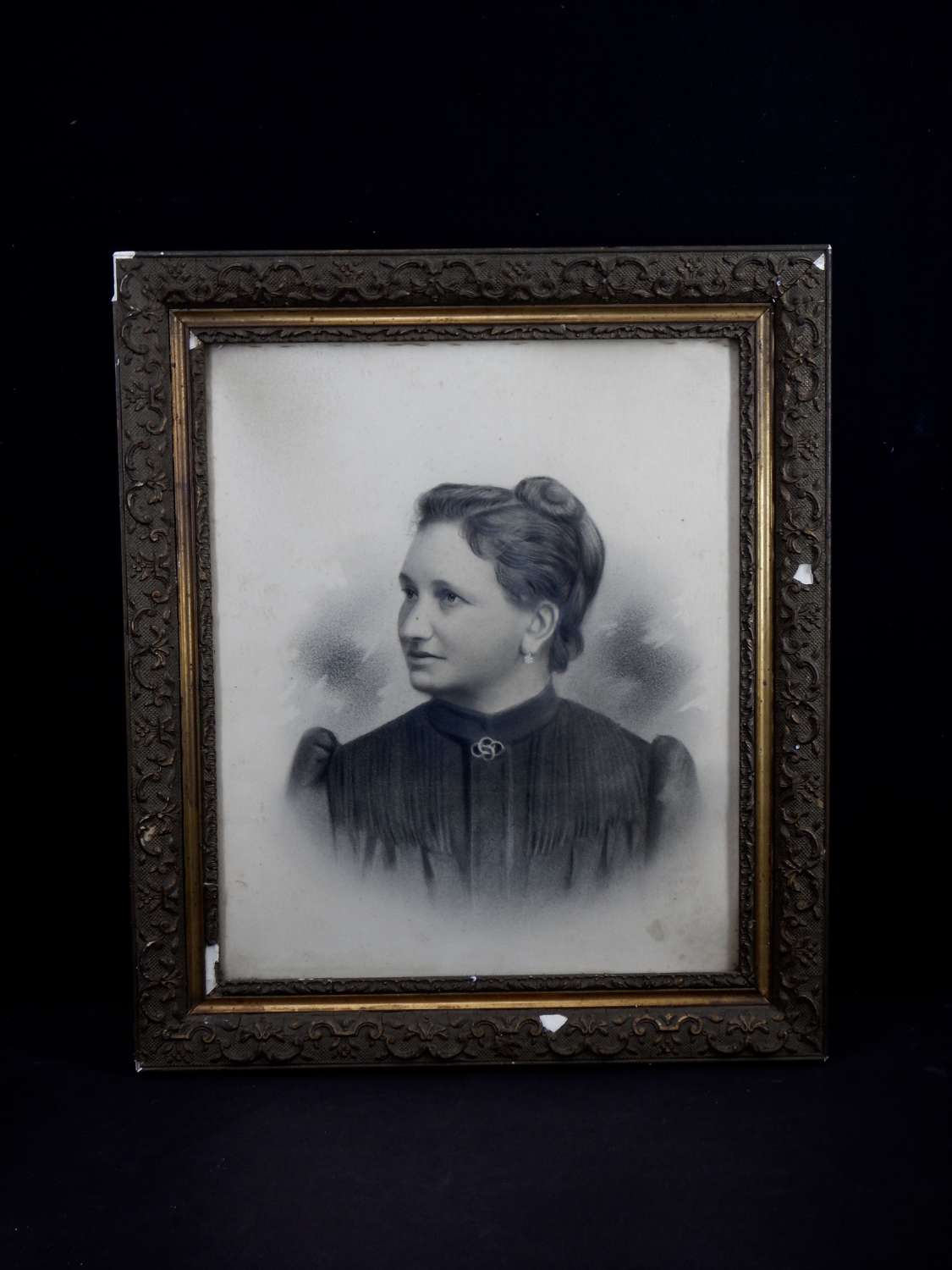 Late 19th Century Antique Plaster Frame - Female Portrait Photo