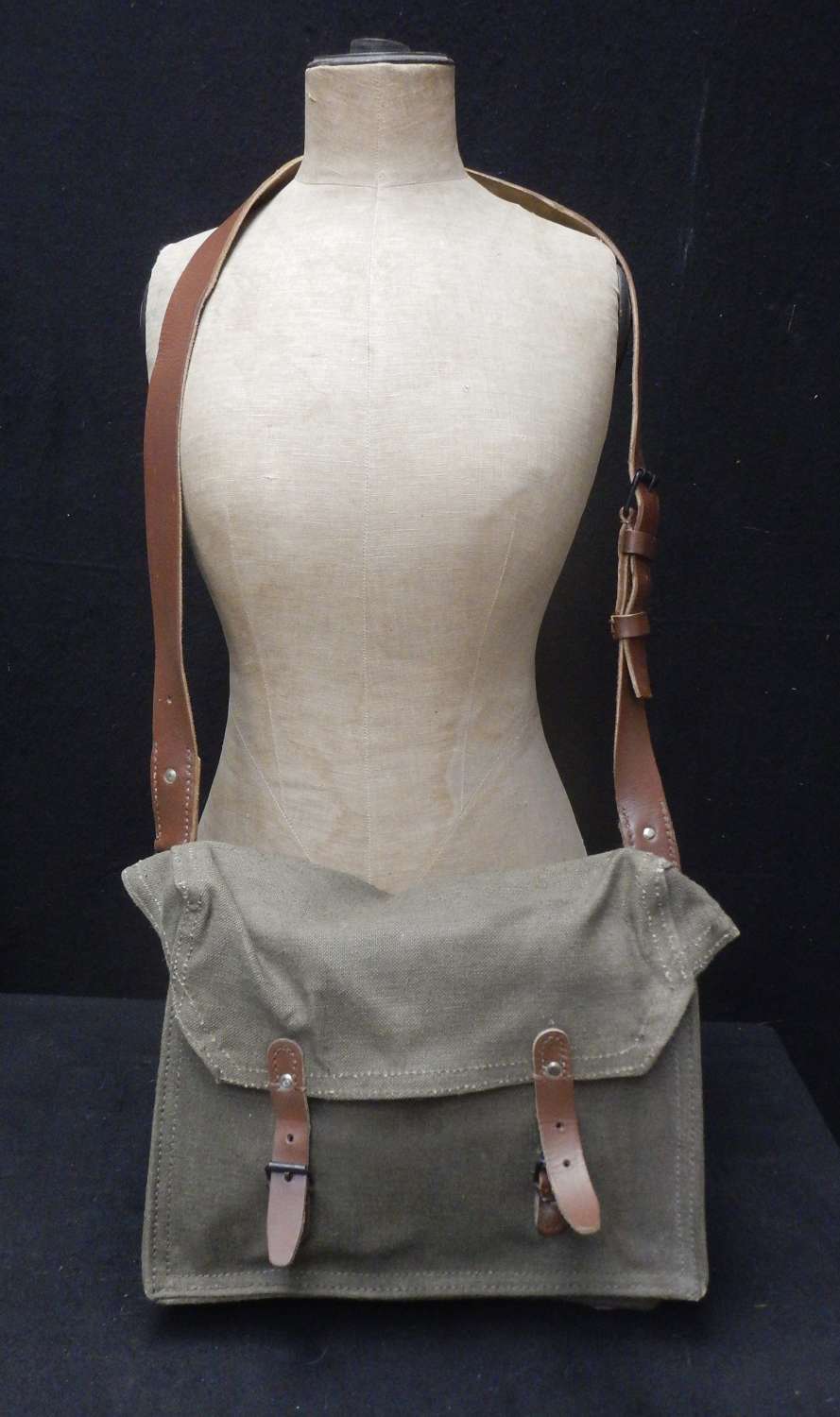 French Military WW2 Vintage Army Bag Shoulder / Messenger / Unisex / C